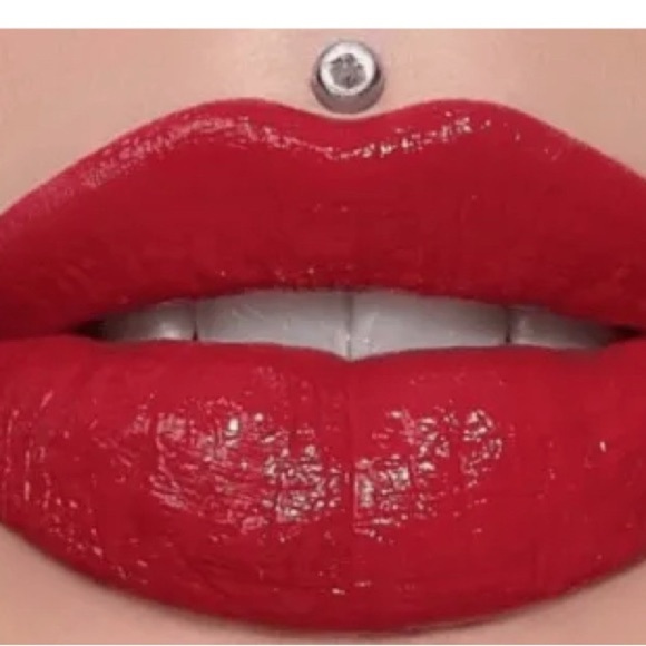 Jeffree Star Supreme Gloss Lip Gloss in Blood Sugar - Picture 3 of 3